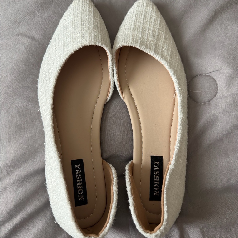 Women's white Flats